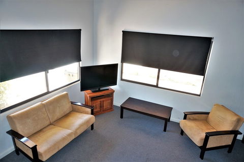Ningaloo Breeze Villa 2 - Sunshine Coast Tourism 3