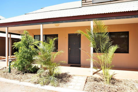 Ningaloo Breeze Villa 2 - Sunshine Coast Tourism 4