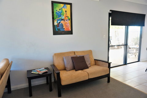 Ningaloo Breeze Villa 10 - Holiday Sunshine Coast 5