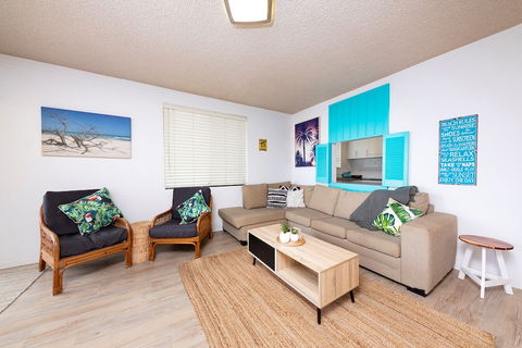 Hibiscus Court Unit 4 - Sunshine Coast Tourism 0