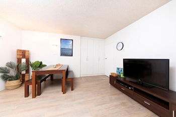 Hibiscus Court Unit 4 - Sunshine Coast Tourism 3