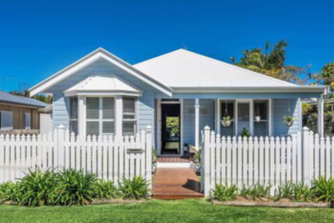 A PERFECT STAY - Stanhope Byron - Sunshine Coast Tourism 0