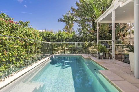 A PERFECT STAY - Stanhope Byron - Sunshine Coast Tourism 5