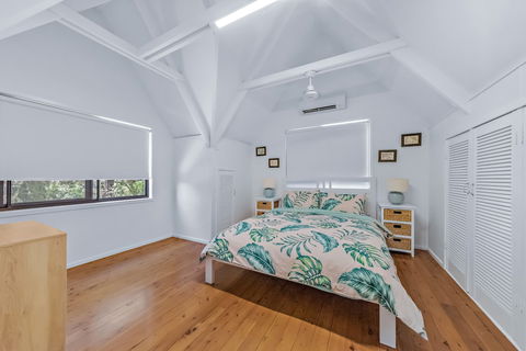 Coastal Cottage - Cannonvale - Sunshine Coast Tourism 4
