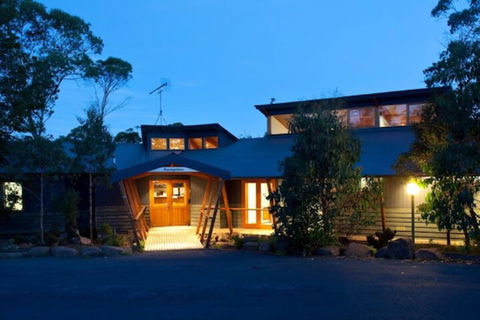Cradle Mountain Wilderness Village - Sunshine Coast Tourism 1