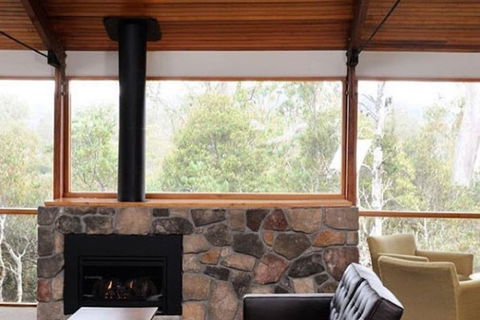 Cradle Mountain Wilderness Village - Sunshine Coast Tourism 2