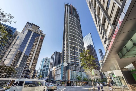 Oaks Aurora Tower - Sunshine Coast Tourism 3