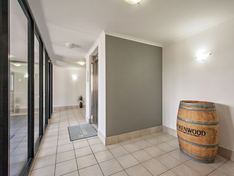 Shoal Bay Beachclub Apartments - Holiday Sunshine Coast 0