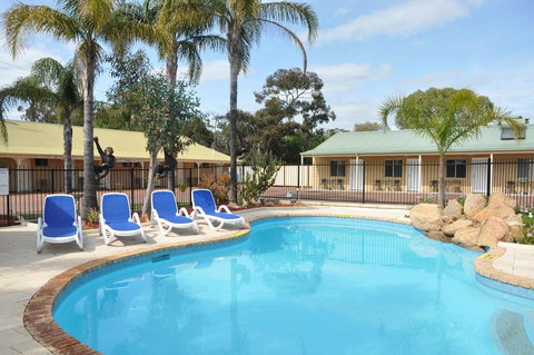 Pinjarra Resort - Holiday Sunshine Coast 4