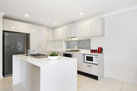 Alpine Place Villas - Sunshine Coast Tourism 0