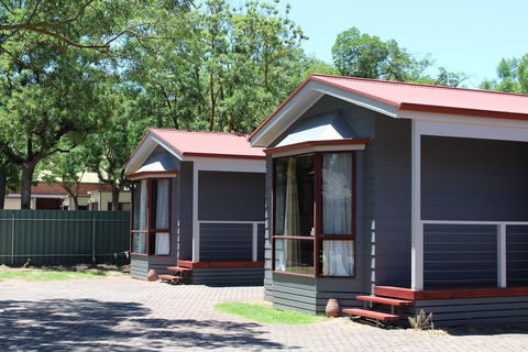 Adelaide Caravan Park - Holiday Sunshine Coast 4