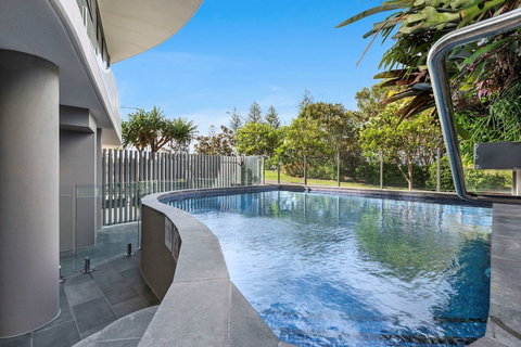 Breeze Mooloolaba - Sunshine Coast Tourism 5