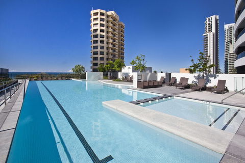 Oracle Broadbeach Apartments - Sunshine Coast Tourism 5