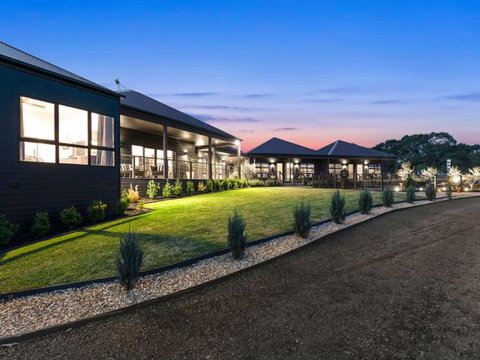 Campania Spa Suite 1 - Holiday Sunshine Coast 5