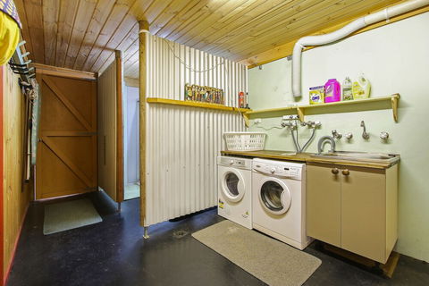 Feathertop Views And Dorm - Sunshine Coast Tourism 4