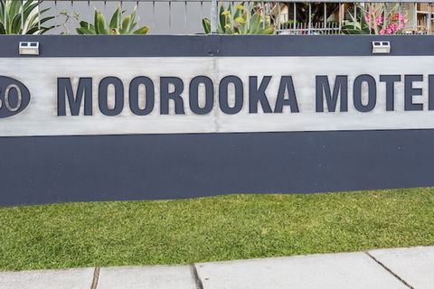 Moorooka Motel - Sunshine Coast Tourism 2