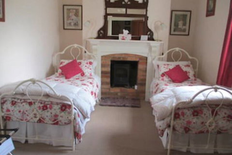 Cottage On Gunning - Sunshine Coast Tourism 5