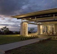 The Bunyip Scenic Rim Resort - Holiday Sunshine Coast