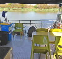 Mary River House Boats - Holiday Sunshine Coast