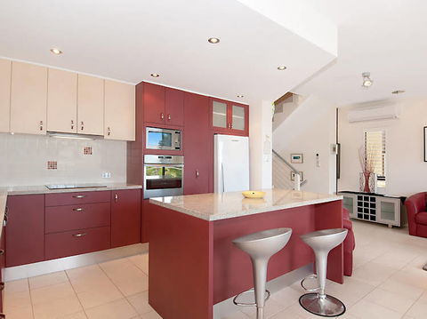 Viewland Drive Private Holiday Apartment - Sunshine Coast Tourism 0