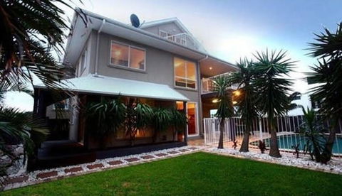 Oceanic 141 Beach House - Holiday Sunshine Coast 0