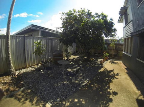 AussieWolf Share House - Holiday Sunshine Coast 0