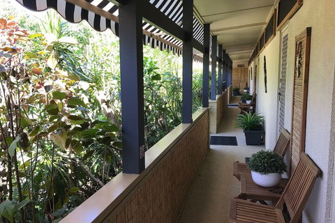 Tallow Beach Motel - Holiday Sunshine Coast 1