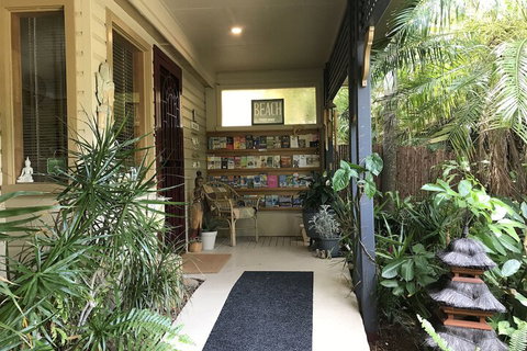 Tallow Beach Motel - Holiday Sunshine Coast 6