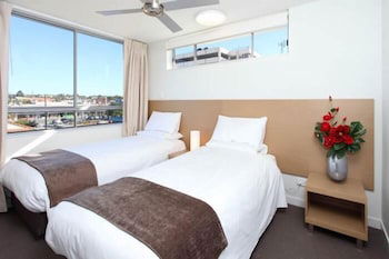 P A Apartments - Sunshine Coast Tourism 4