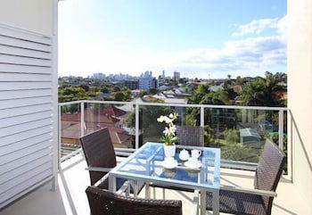 P A Apartments - Sunshine Coast Tourism 2