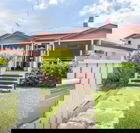 99 Kirkland Bed  Breakfast - Sunshine Coast Tourism