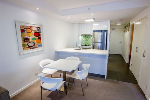Eastwood Apartments - Holiday Sunshine Coast 3