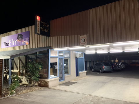 Elm Motel - Sunshine Coast Tourism 0
