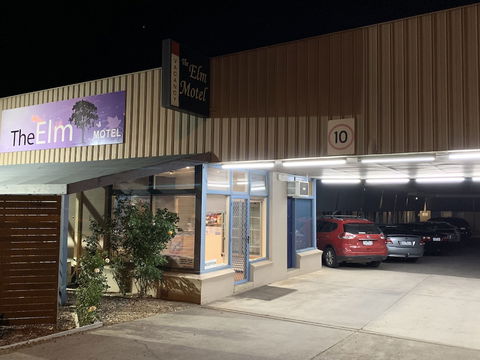 Elm Motel - Sunshine Coast Tourism 1