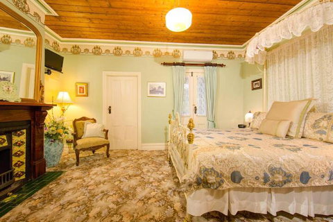 Barnsley House Bed & Breakfast - Holiday Sunshine Coast 2