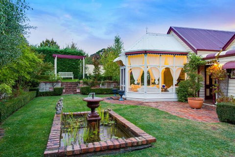 Barnsley House Bed & Breakfast - Holiday Sunshine Coast 5