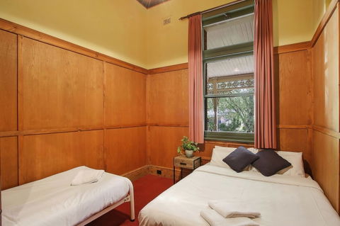 The Priory Beechworth - Sunshine Coast Tourism 4