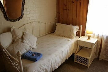 A Settler's Cottage - Holiday Sunshine Coast 3