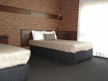 Albury Townhouse Motel - Holiday Sunshine Coast 2