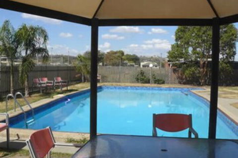 Australia Park Motel - Holiday Sunshine Coast 2