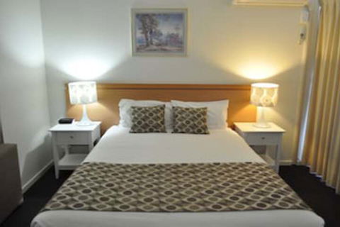 Albury Burvale Motor Inn - Holiday Sunshine Coast 0