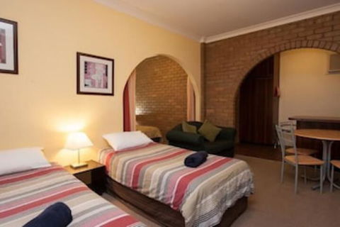 Albury Classic Motor Inn - Holiday Sunshine Coast 7