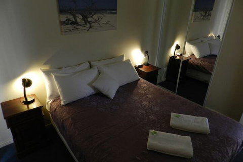 Harbourside Motel - Holiday Sunshine Coast 3