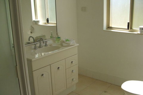 Harbourside Motel - Holiday Sunshine Coast 4