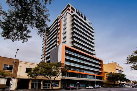 Astra Apartments Adelaide - Holiday Sunshine Coast 1