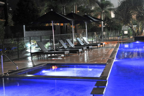 The Bay - Holiday Sunshine Coast 5