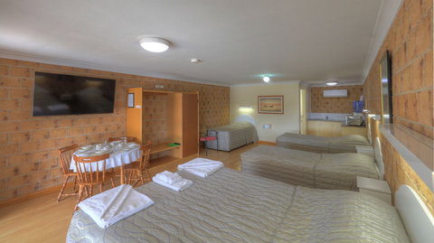 The Golfers Inn - Sunshine Coast Tourism 6