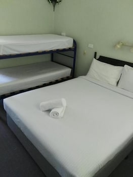 Bushmans Retreat Motor Inn - Sunshine Coast Tourism 2