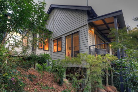 Montville Misty View Cottages - Sunshine Coast Tourism 5