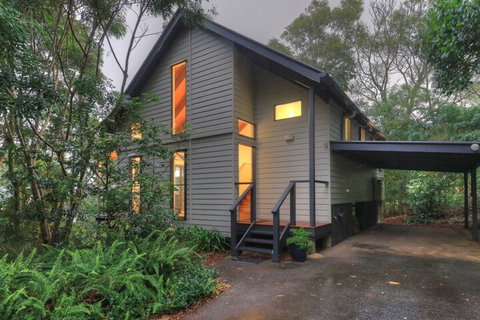 Montville Misty View Cottages - Sunshine Coast Tourism 6